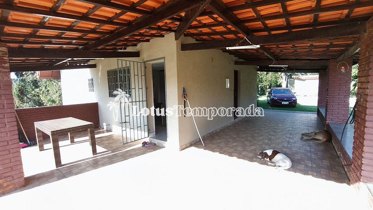 Chácara em Ibiuna com 4 dormit, piscina e lagos LT0104