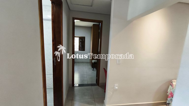 Chácara em Ibiuna com 4 dormit, piscina e lagos LT0104